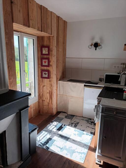 Charmant Studio Avec Jardin A La Campagne Sur Le Chemin De Saint Jacques De Compostelle Apartment Lauzerte Ngoại thất bức ảnh